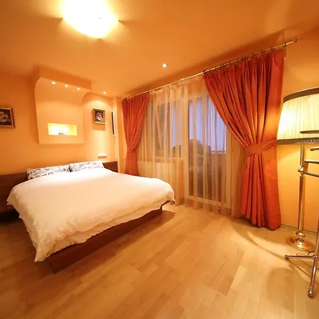 Decebal Luxurry * Bukarest